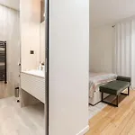 Parisian Luxury Near Trocadero