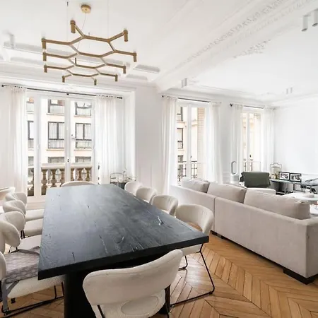 Parisian Luxury Near Trocadero Appartamento